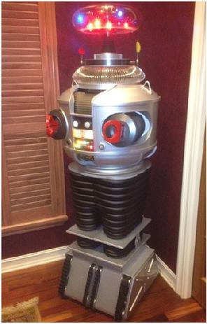 Lost in Space - B9 Robot